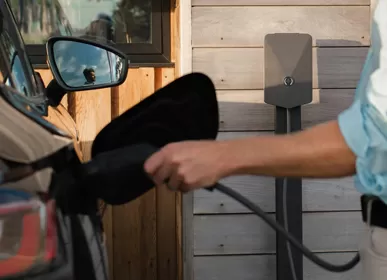How EVs Can Become the Grid's “Mobile Power Bank”: The V2G Technology Making It Possible