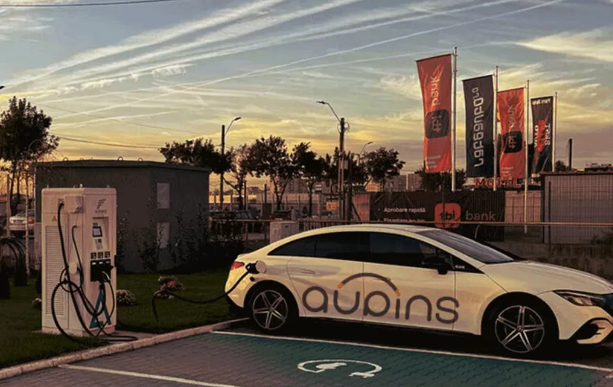 Level 2 vs. Level 3 EV charging stations 01.jpg